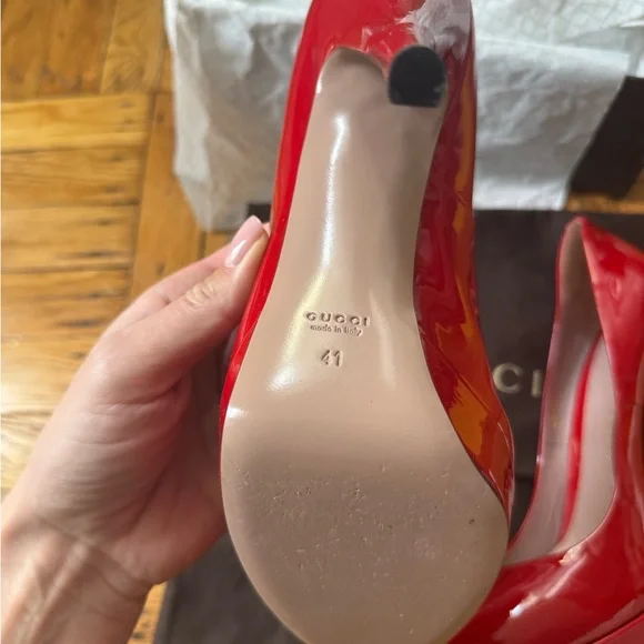 Gucci Red Patent Leather Heels - Picture 4 of 13
